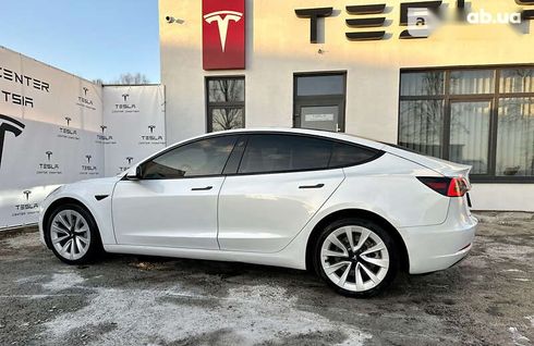 Tesla Model 3 2021 - фото 12