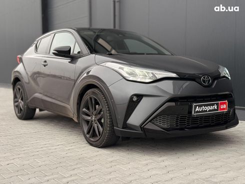 Toyota C-HR 2022 серый - фото 3