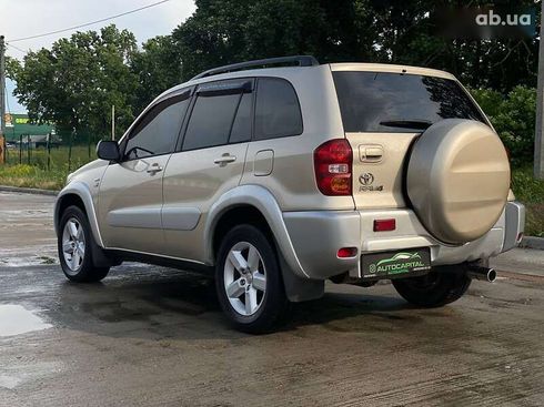 Toyota RAV4 2003 - фото 9