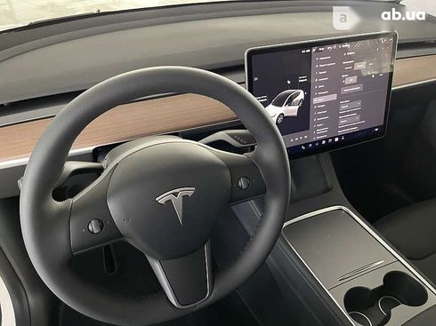 Tesla Model Y 2023 - фото 19