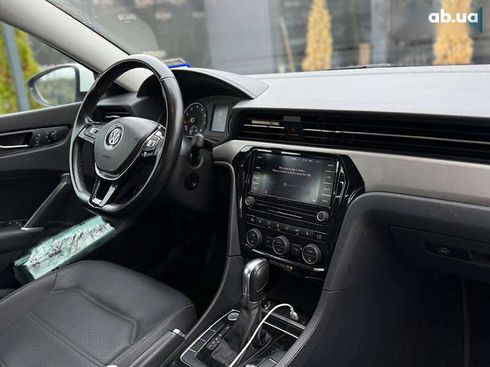 Volkswagen Passat 2020 - фото 15