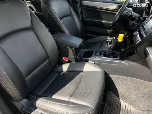 Subaru Legacy 2014 белый - фото 18