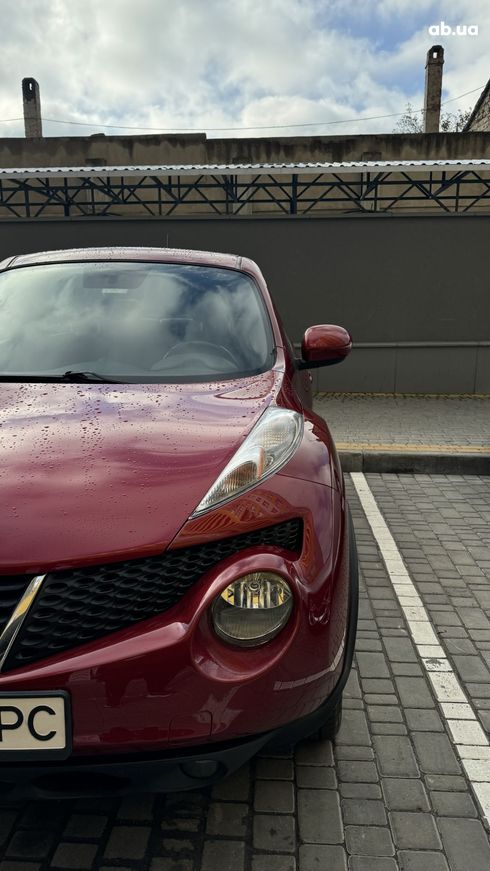 Nissan Juke 2012 красный - фото 19