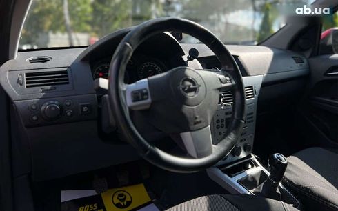 Opel Astra 2013 - фото 15