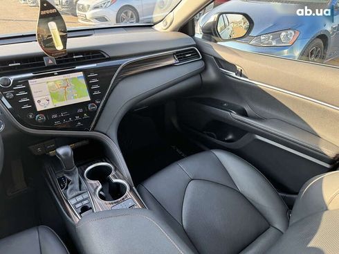Toyota Camry 2019 - фото 28