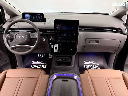 Hyundai Staria 2025 - фото 27