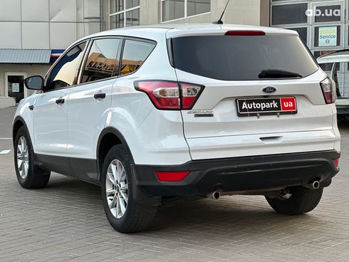 Ford Escape 2017 белый - фото 9