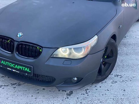 BMW 5 серия 2004 - фото 2