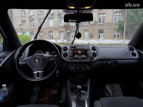 Volkswagen Tiguan 2013 серый - фото 28