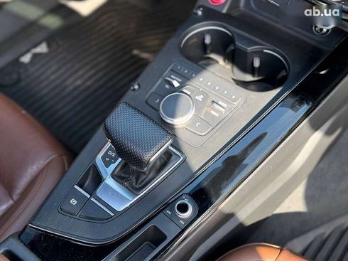 Audi A4 2017 - фото 18