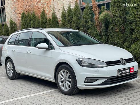 Volkswagen Golf 2018 белый - фото 14