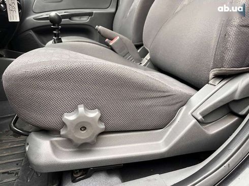 Kia Rio 2009 - фото 13