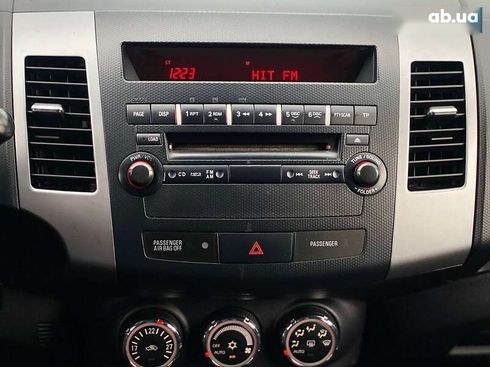 Mitsubishi Outlander 2011 - фото 29