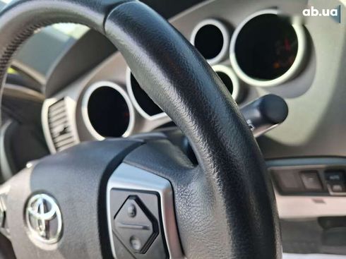Toyota Sequoia 2016 - фото 19