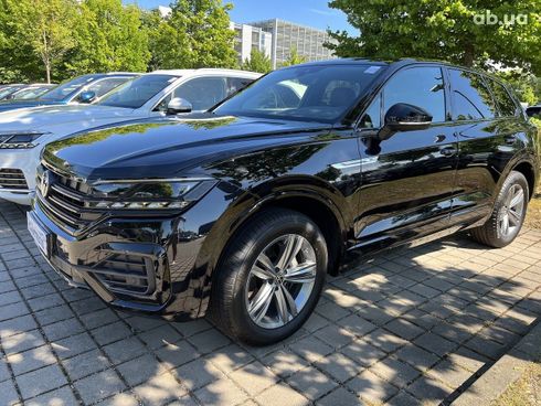 Volkswagen Touareg 2022 - фото 25