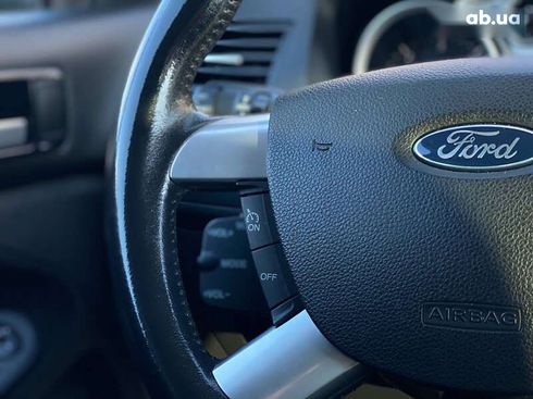 Ford C-Max 2010 - фото 16