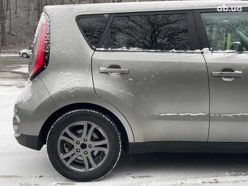 Kia Soul 2017 серый - фото 8