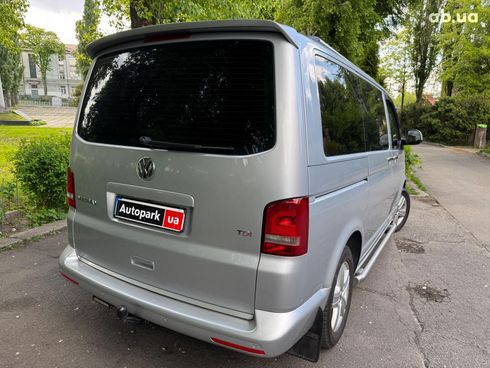 Volkswagen Multivan 2012 серый - фото 7