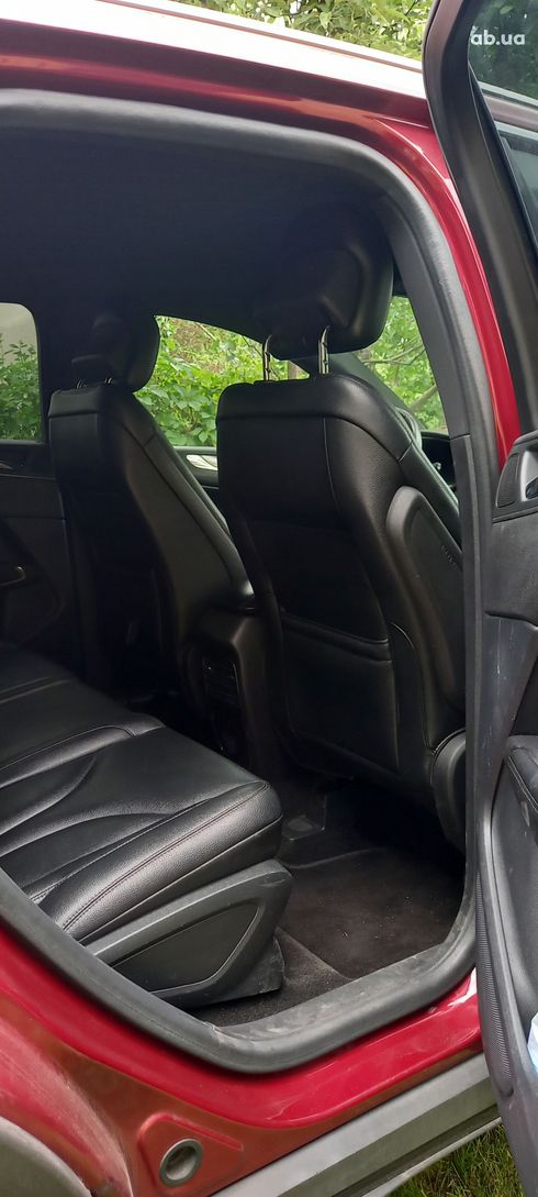 Lincoln MKC 2015 красный - фото 5