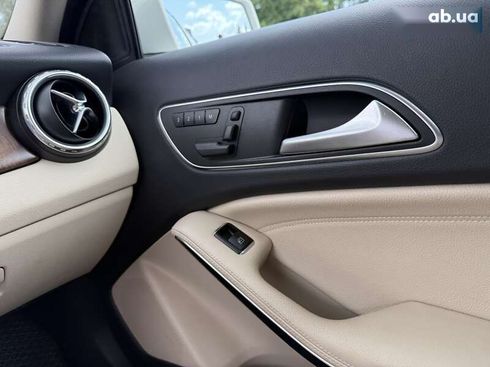 Mercedes-Benz GLA-Класс 2016 - фото 28