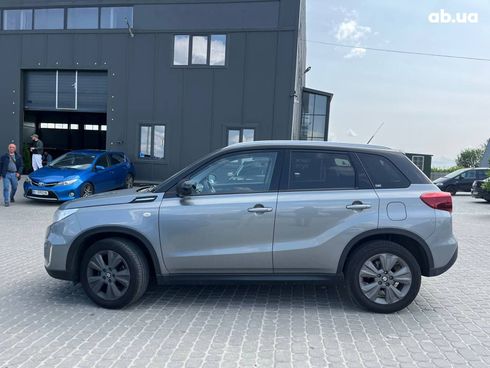 Suzuki Vitara 2019 серый - фото 12