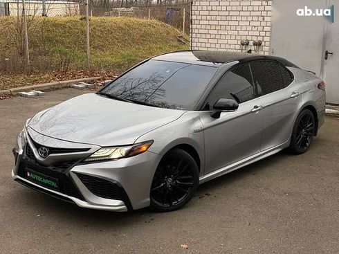 Toyota Camry 2020 - фото 3