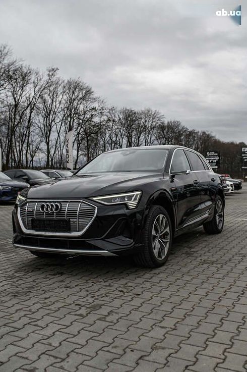 Audi E-Tron 2021 - фото 22