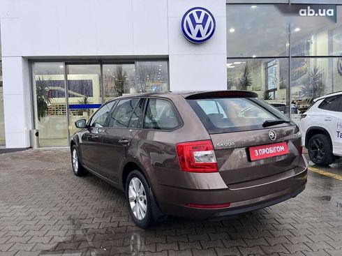Skoda Octavia 2019 - фото 8