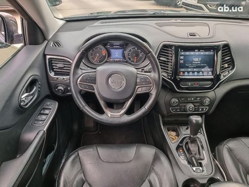 Jeep Cherokee 2018 серый - фото 15