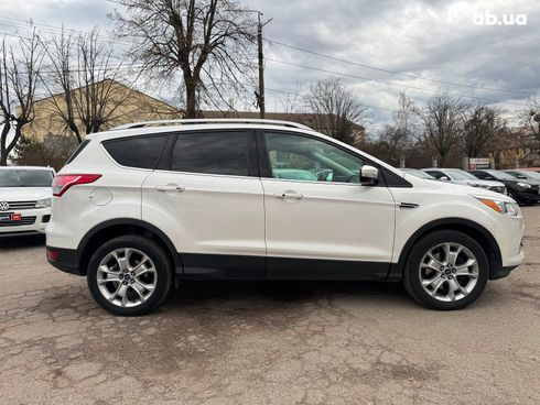 Ford Escape 2015 белый - фото 39