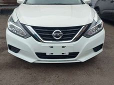 Продаж вживаних Nissan Altima в Києві - купити на Автобазарі