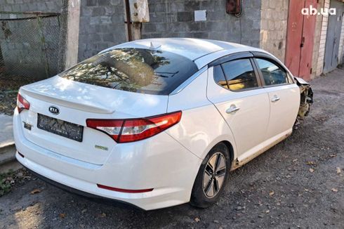 Kia Optima 2012 белый - фото 3