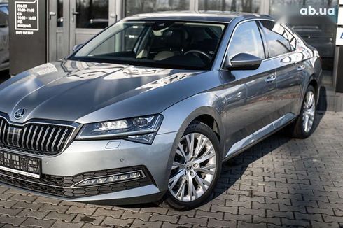 Skoda Superb 2020 - фото 3