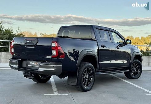 Toyota Hilux 2022 - фото 15