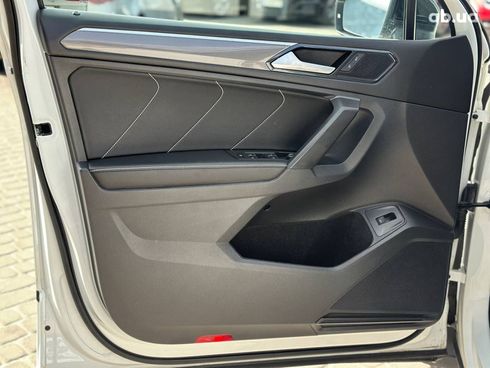 Volkswagen Tiguan 2021 белый - фото 18