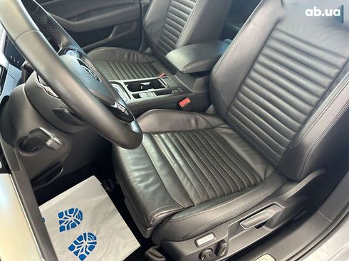 Volkswagen Passat 2019 - фото 10
