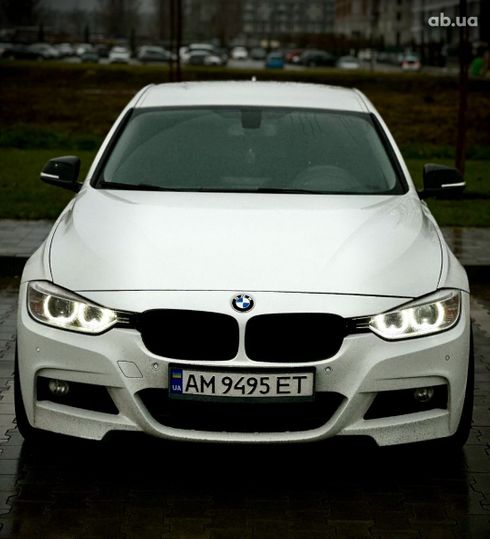 BMW 3 серия 2013 белый - фото 2