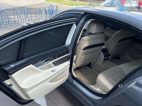 BMW 7 серия 2017 - фото 23