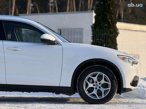 Alfa Romeo Stelvio 2020 - фото 13