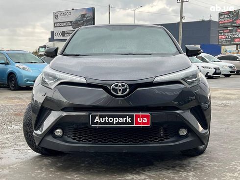 Toyota C-HR 2017 серый - фото 2