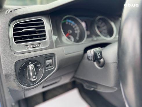 Volkswagen e-Golf 2016 синий - фото 19