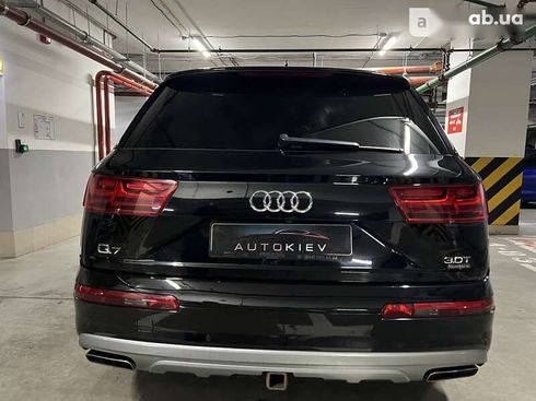 Audi Q7 2017 - фото 10