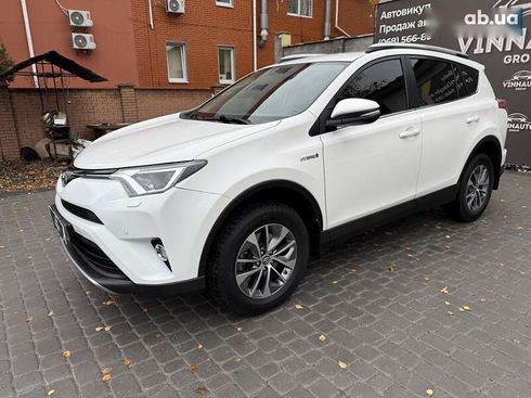 Toyota RAV4 2018 - фото 28