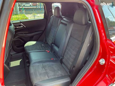 Mitsubishi Outlander 2021 - фото 21