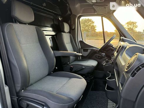 Renault Master 2018 - фото 24