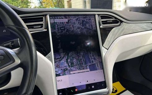 Tesla Model S 2017 - фото 14