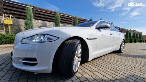 Jaguar XJ 2015 белый - фото 8