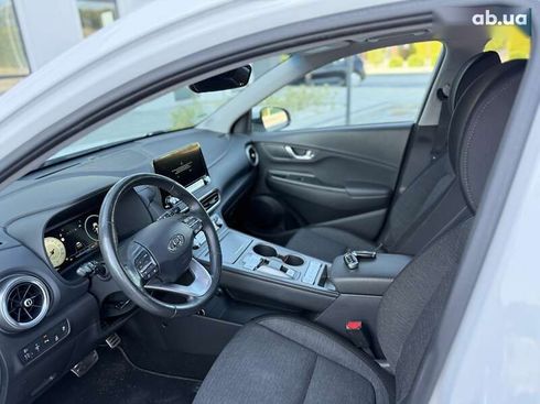 Hyundai Kona 2021 - фото 12