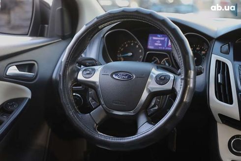 Ford Focus 2012 - фото 12