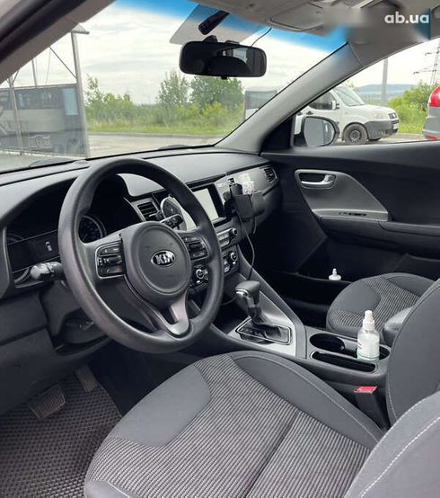 Kia Niro 2017 - фото 11